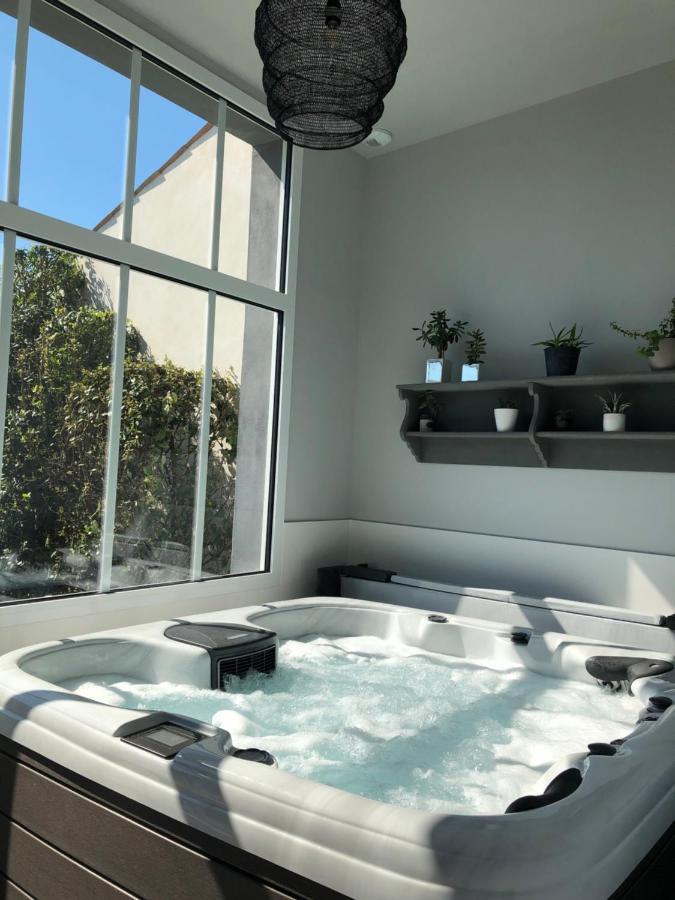 Maison M, Chambre Privee Acces Jardin Piscine Et Jacuzzi Pres De La Rochelle La Rochelle  Exteriör bild