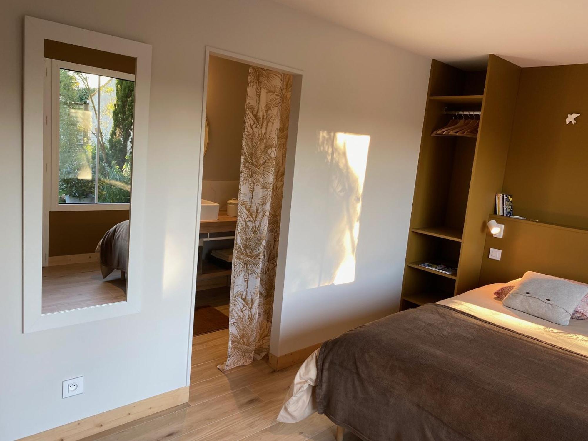 Maison M, Chambre Privee Acces Jardin Piscine Et Jacuzzi Pres De La Rochelle La Rochelle  Rum bild